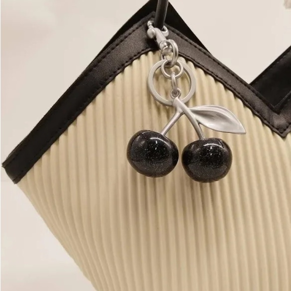 Coach cherries keychain black and silver - Picture 2 of 11